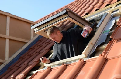 Pose de fenêtres de toit Velux à Airel